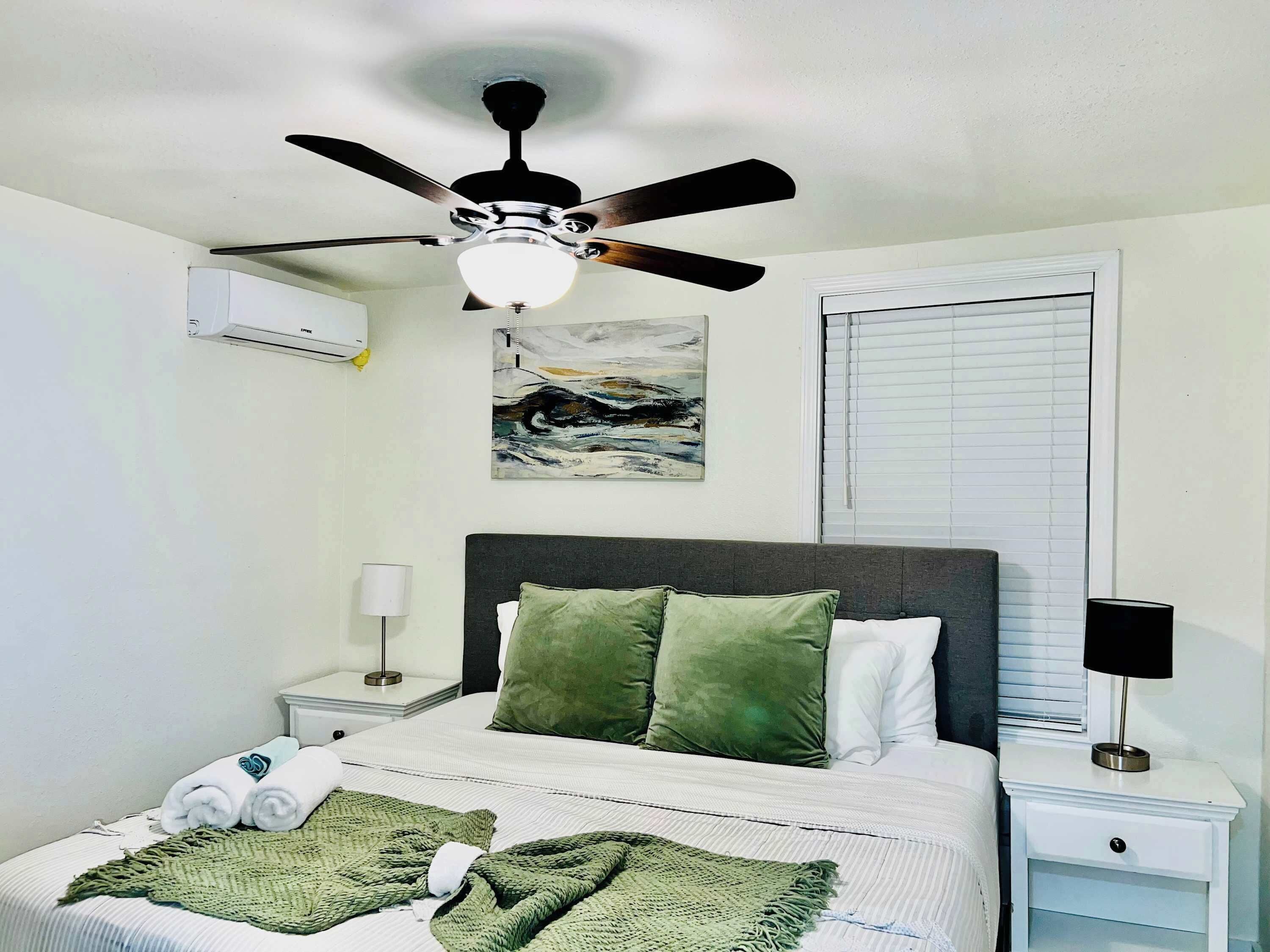 House, 1 King Bed with Sofa bed, Kitchen, Garden View (Boardwalk Bungalow 2)