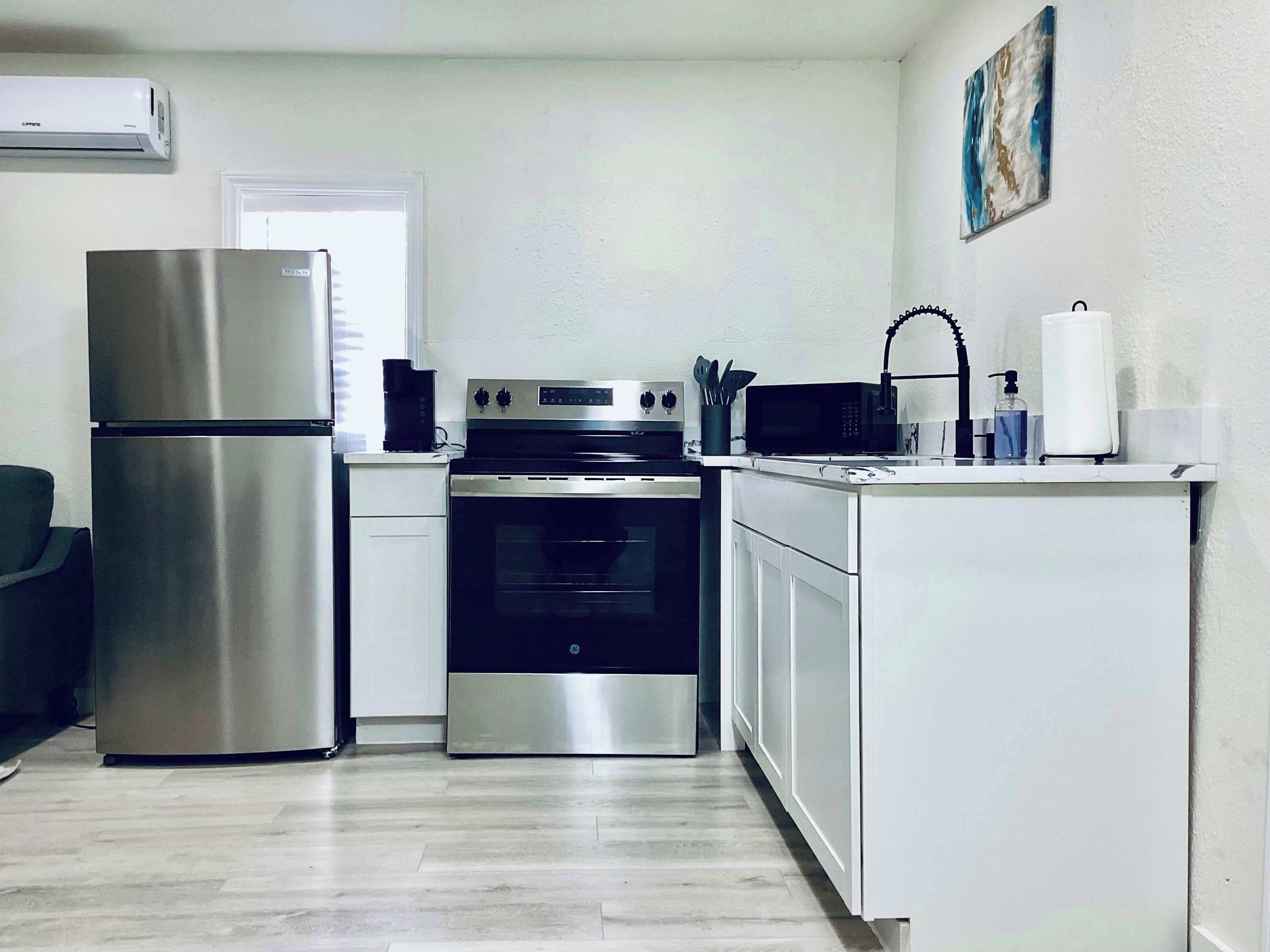 House, 1 King Bed with Sofa bed, Kitchen, Garden View (Boardwalk Bungalow 2) | Private kitchen