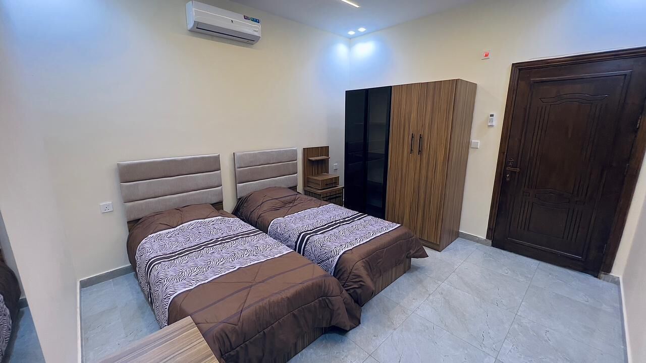 3 bedrooms, WiFi, bed sheets, wheelchair access
