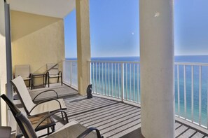 Property grounds - 🏖️GULF Front | XL Balcony | Pool | Hot Tub | Ocean Ritz 2202🏖️ (Panama City Beach)