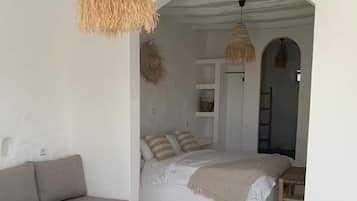 4 slaapkamers, een strijkplank/strijkijzer, gratis wifi, beddengoed