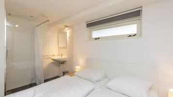 Huis | 2 slaapkamers, individueel gemeubileerd, een strijkplank/strijkijzer