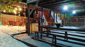 Outdoor dining - Beach house in Ajuruteua - PA - Comfort just a few meters from the sea (Bragança)