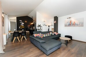 Luxury Villa, Balcony, Courtyard View | Interior - Villa Marta (Plano)