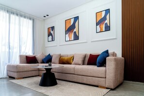 Deluxe Apartment, City View | Living area - Votre Appart Cosy avec 2 terasses Calmes (Casablanca)