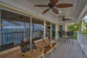 Outdoor dining - Ocean Views from this 4bed/3bath home on the water! Beautiful sunsets! (Key Largo)