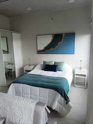 Beautiful studio at 9 min. from the Corporate Axis / Airport / Shopping del Sol