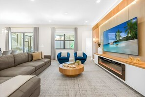 Smart TV, video games - 12BR Home at Paradiso Grande, Near Disney (Orlando)