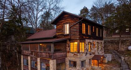 Cliffside Chateau w/ Epic Lake Views