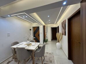 Dining - Cozy 2BR Apartment in Peaceful Maadi – Near Services (Cairo Governorate)