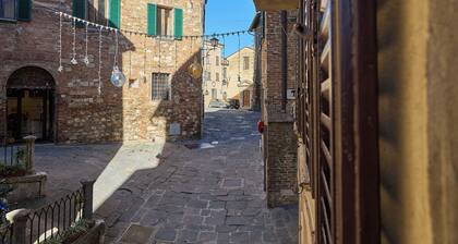 Vicolo Nobile - Romantic Heart of Montepulciano
