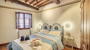 Desk, iron/ironing board, free WiFi, bed sheets