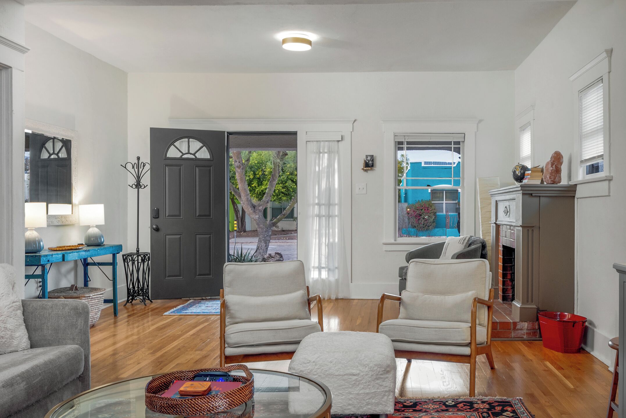 Smart TV, books, music library, stereo