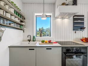 Fridge, dishwasher, cookware/dishes/utensils - "Sointu" - 300m from the sea by Interhome (Vejers Strand)