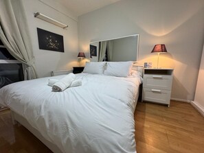 1 Schlafzimmer, Bügeleisen/Bügelbrett, WLAN