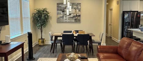 تناول الطعام