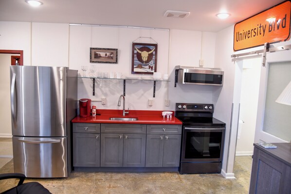 Studio Suite | Private kitchen