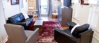 Ivory Dynasty by Collodge Downtown Tuscaloosa Boutique Hotel