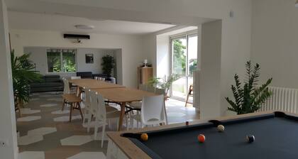 Large vacation home with 6 bedrooms