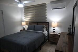 1 chambre, bureau, fer et planche à repasser, Wi-Fi