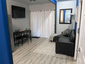 Living area - Blue Tin Inn - Charming 1-bedroom Shipping Container Home in French Lick (French Lick)