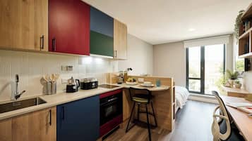 Studio, Non Smoking | Private kitchen