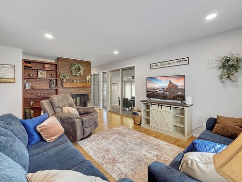 Newly renovated 3-bedroom house in quiet Pueblo neighborhood