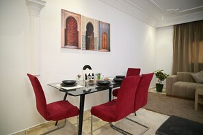 Dining - New Apartments Well equipped (Salé)