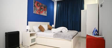 2 chambres, fer et planche à repasser, accès Internet, draps fournis