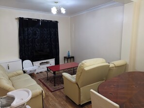 Living area - 3 Bed House - Sleeps 6 - Garden - Central London (London)