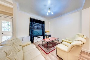 Living area - 3 Bed House - Sleeps 6 - Garden - Central London (London)