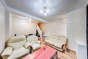 Living area - 3 Bed House - Sleeps 6 - Garden - Central London (London)
