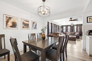 Dining - Spacious Quiet Classic Murray Home (Murray)