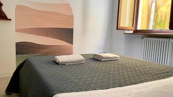 Chambre Double Standard, non-fumeur, salle de bains commune