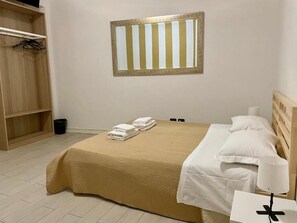 Superior Δίκλινο Δωμάτιο (Double), Μη Καπνιστών, Κοινόχρηστο Μπάνιο | Ηχομόνωση, δωρεάν Wi-Fi, κλινοσκεπάσματα 