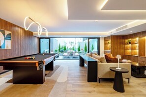 Games room - Stylish 1BR w/Balcony near Larcomar in Miraflores (Miraflores)