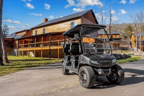 Exterior - Resort Cabin with Golf Cart, Hot Tub, Indoor Pool - Hiking, Pickleball, Fishing (Hollister)