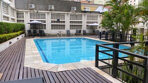 Outdoor pool - The Plaza Residence Apartment near Paulista Avenue (São Paulo)