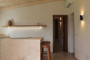 Interior - Casa Sùara - modern villa few minutes away from Costa Smeralda beaches (Monticanaglia)