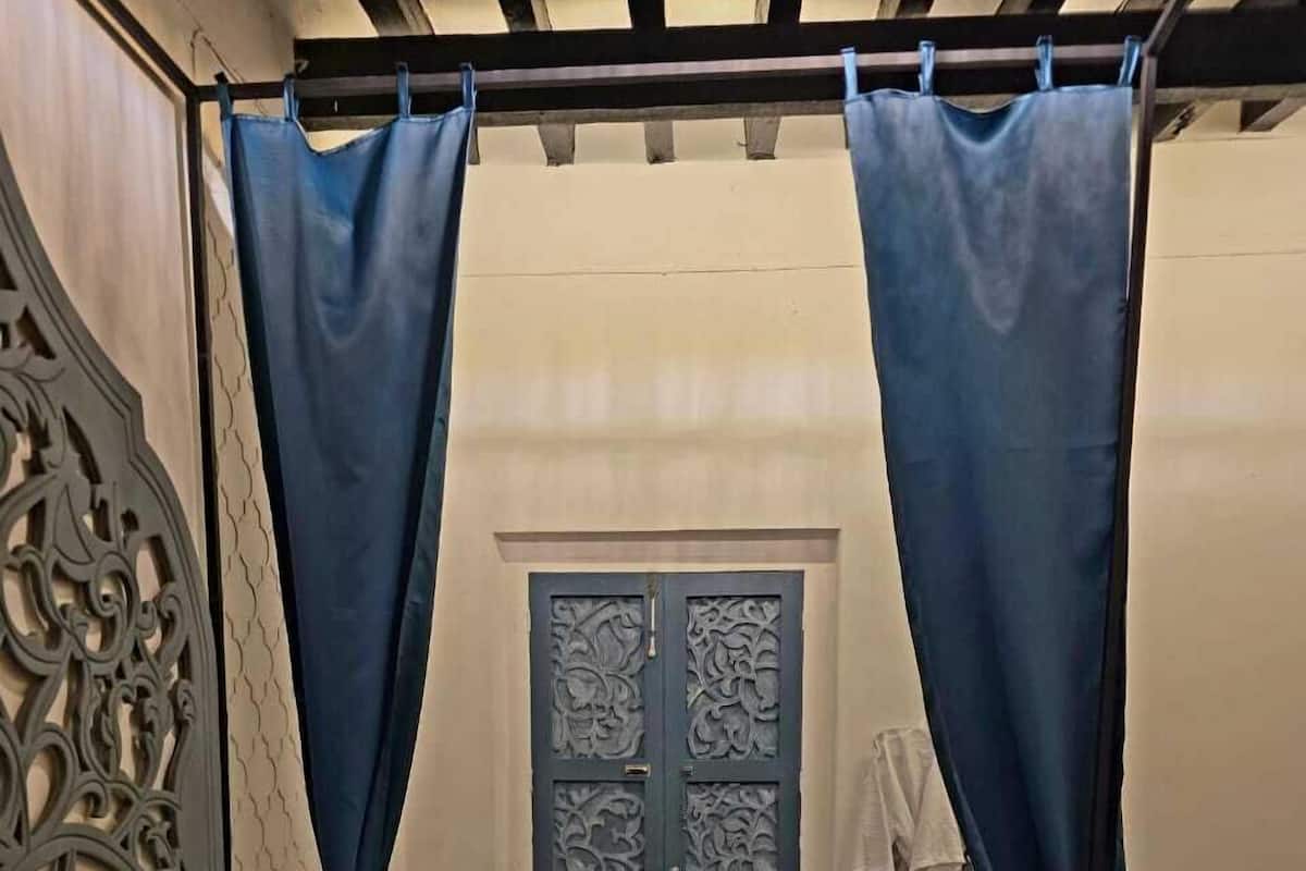 Chambre Junior | Coffres-forts dans les chambres, fer et planche à repasser