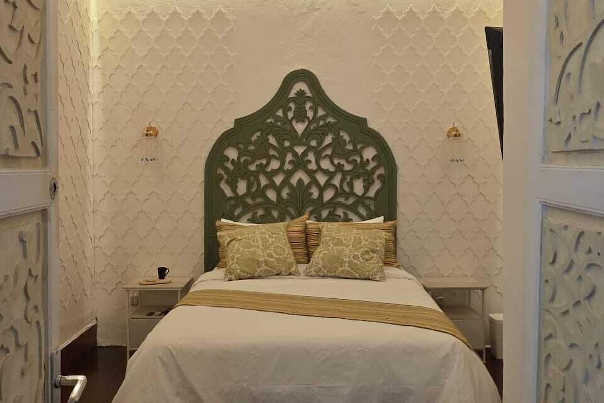 Chambre Confort | Coffres-forts dans les chambres, fer et planche à repasser