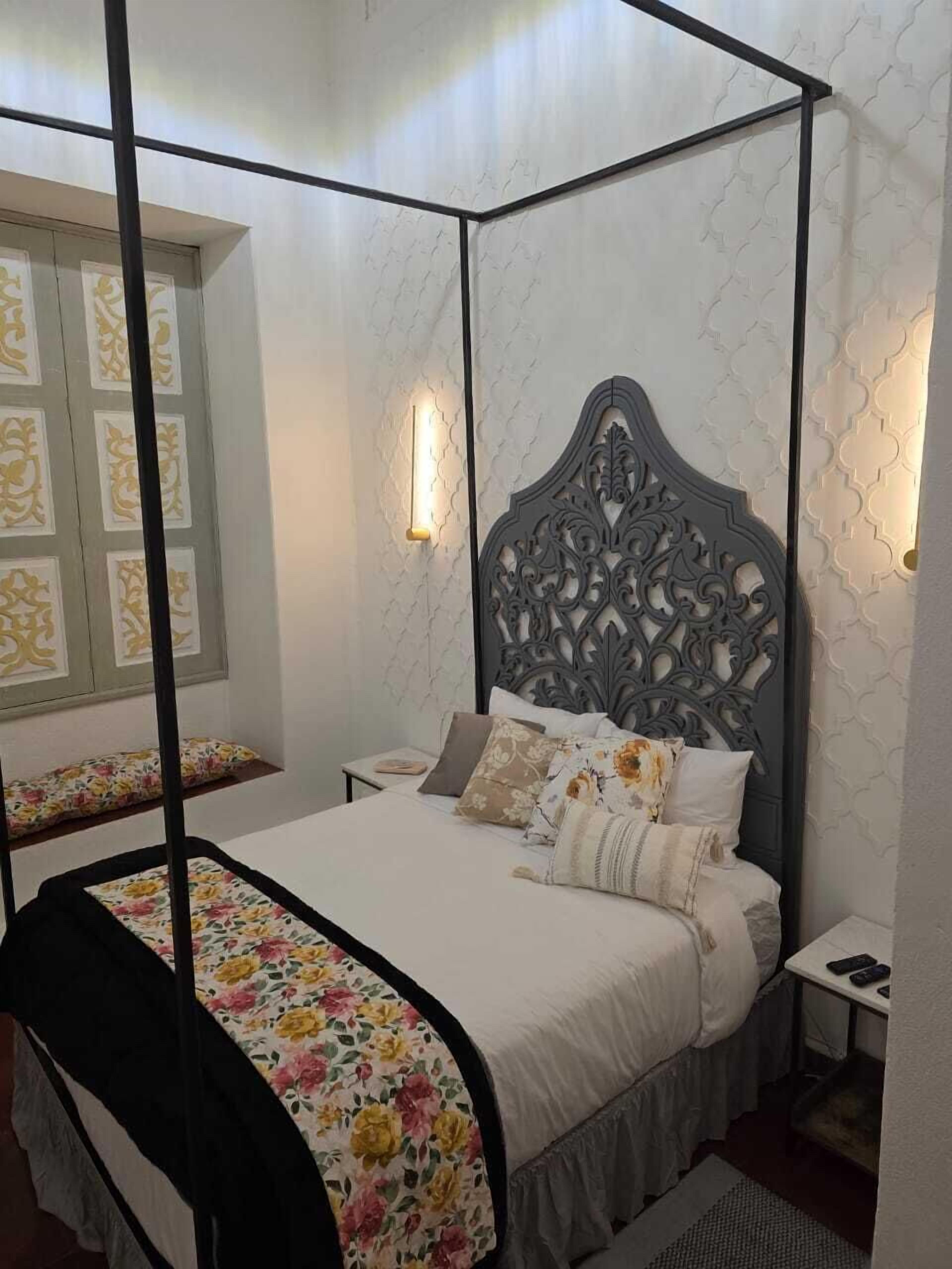 Standard Room | In-room safe, iron/ironing board, free WiFi