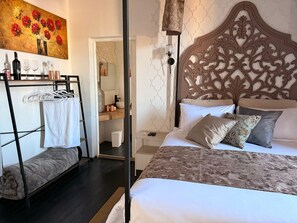 Family Quadruple Room | In-room safe, iron/ironing board, free WiFi - Hotel Boutique Casa Fiori San Miguel de Allende (San Miguel de Allende)