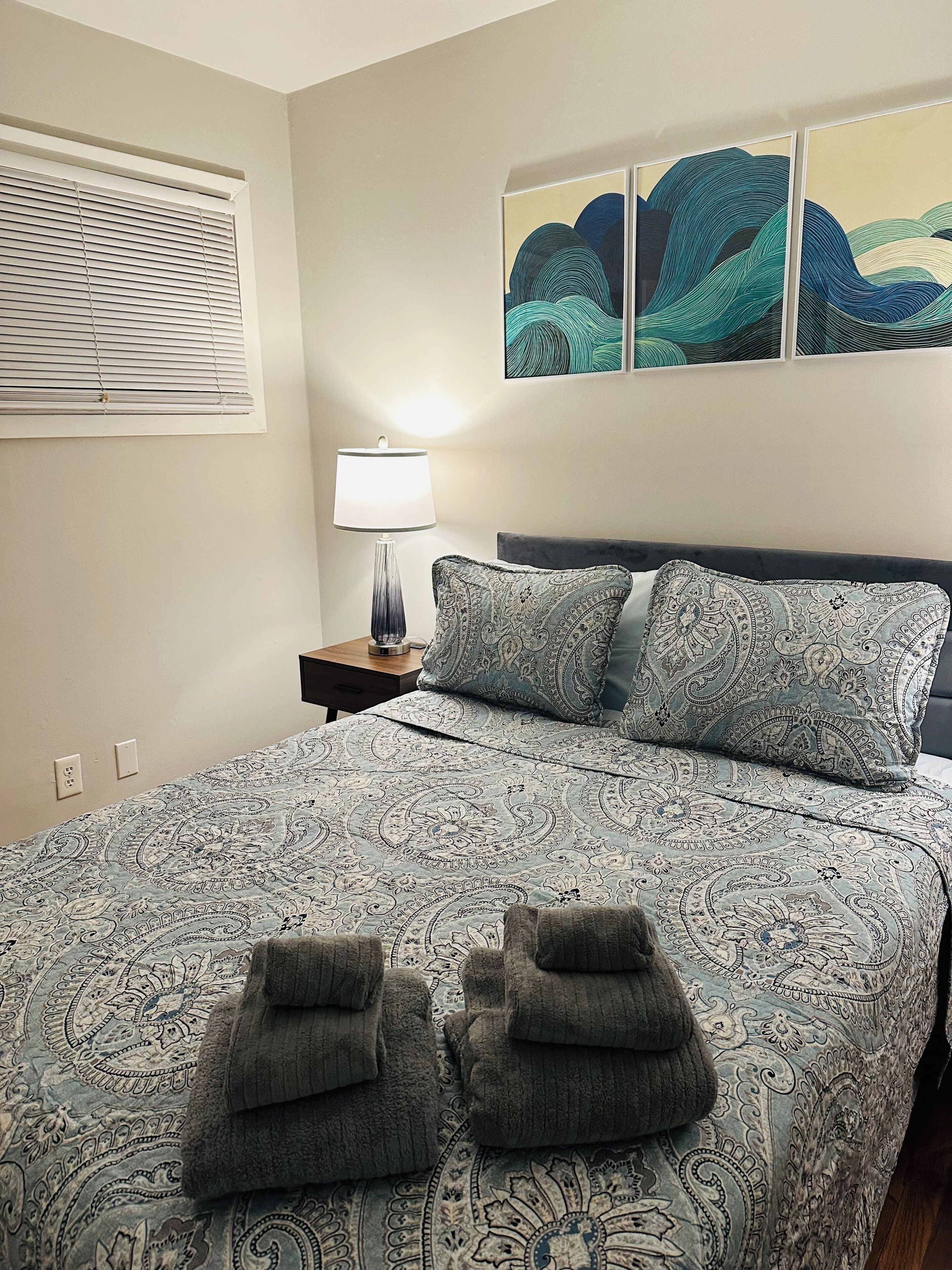 Strykejern/-brett, wi-fi (inkludert) og sengetøy