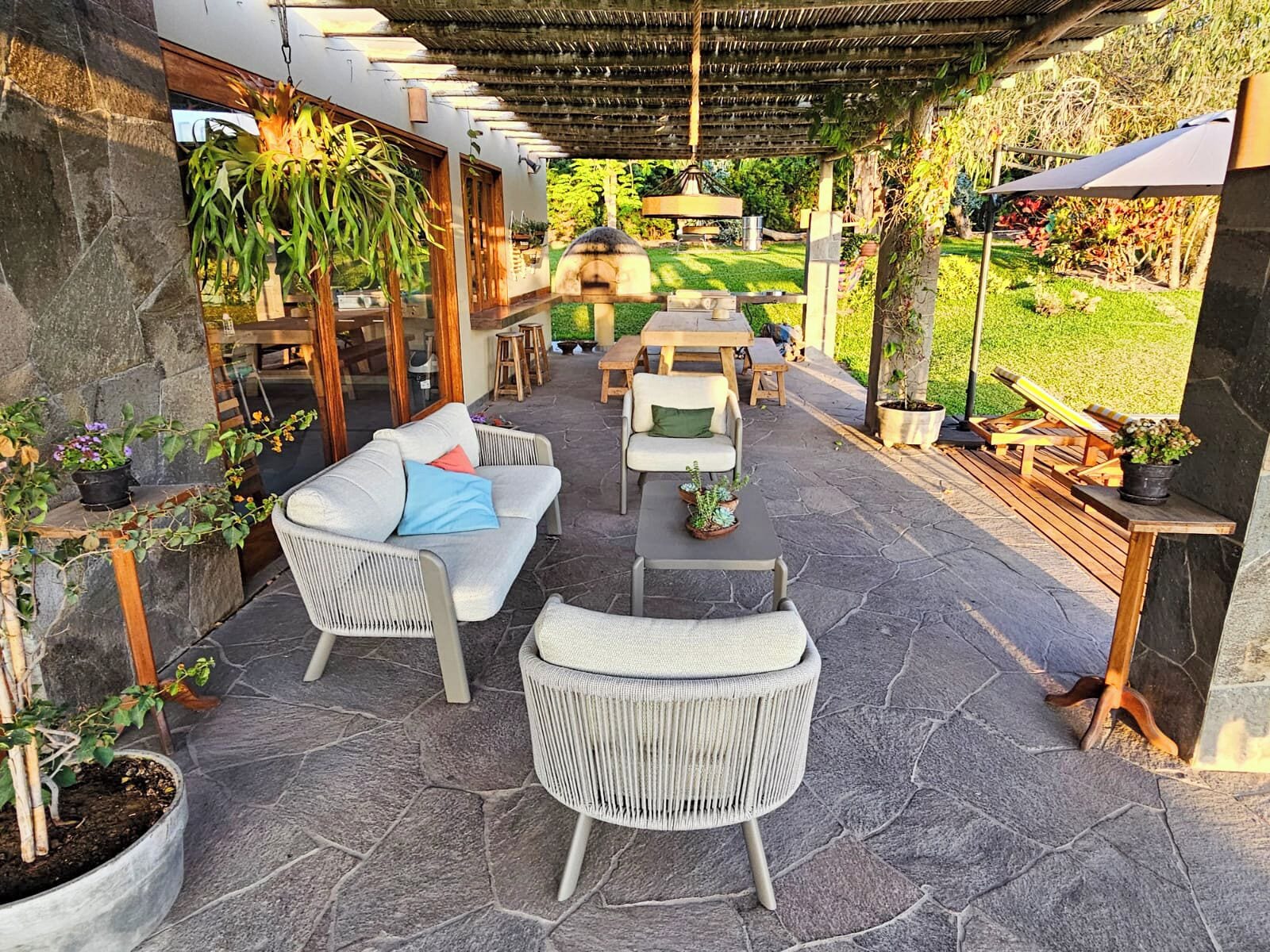 Casa, vista piscina | Ristorazione all'aperto