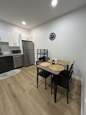 Dining - Modern Basement Suite in trendy location in South Winnipeg, near UManitoba (Winnipeg)