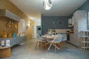 Dining - Vacation home a few meters from the historic center of Agrigento. (Agrigento)