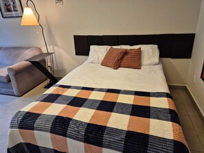 Chambre Familiale | Fer et planche à repasser, Wi-Fi gratuit