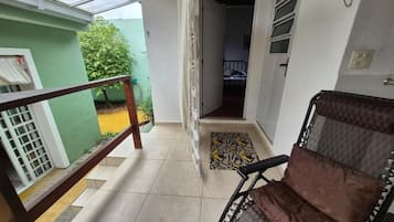 Cabaña, vistas al jardín | Terraza o patio