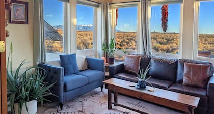 Bluebird Trail Retreat: Off-Grid & Dark Skies